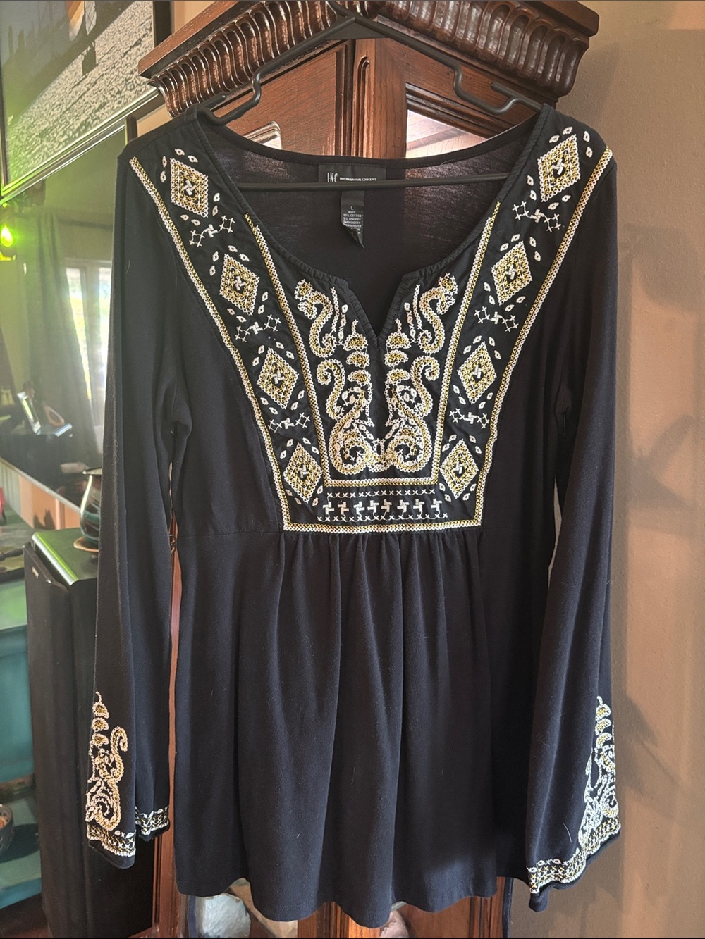 Vintage Black Embroidered Long-Sleeve Women’s Tunic Dress